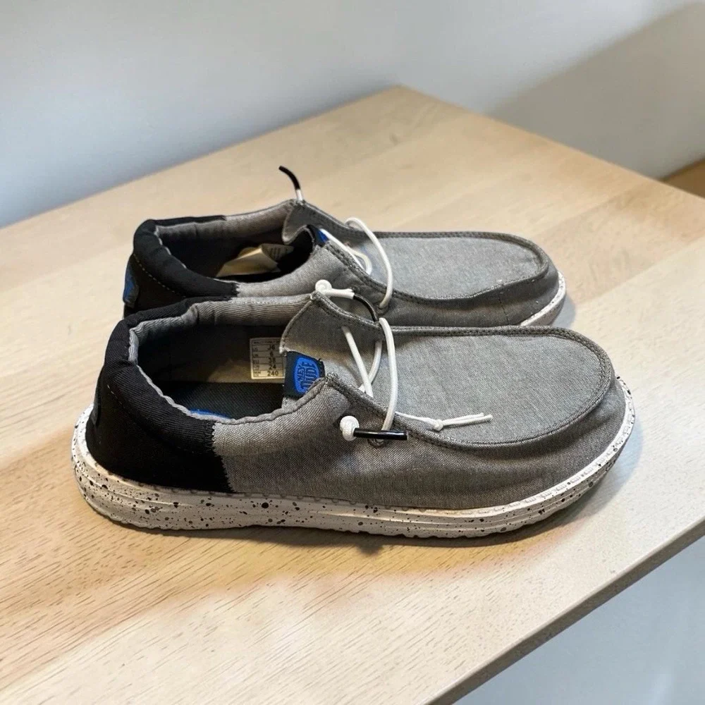 Hey Dude Shoes Men 6 EU 38 Gray Slip On Casual Loafers Coastal